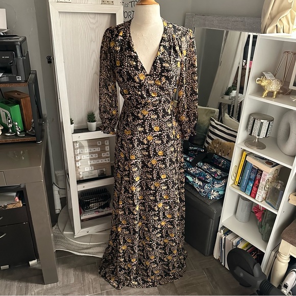 Lulus | Meet Me There Black Multi Floral Print Wrap Maxi Dress size small - Picture 3 of 4